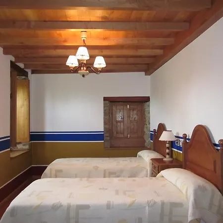 Casa Os Carballas *