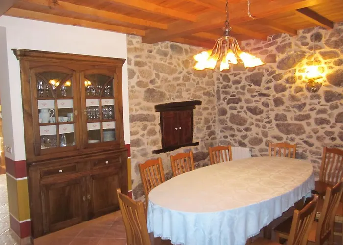 Lantställe Casa Os Carballas *